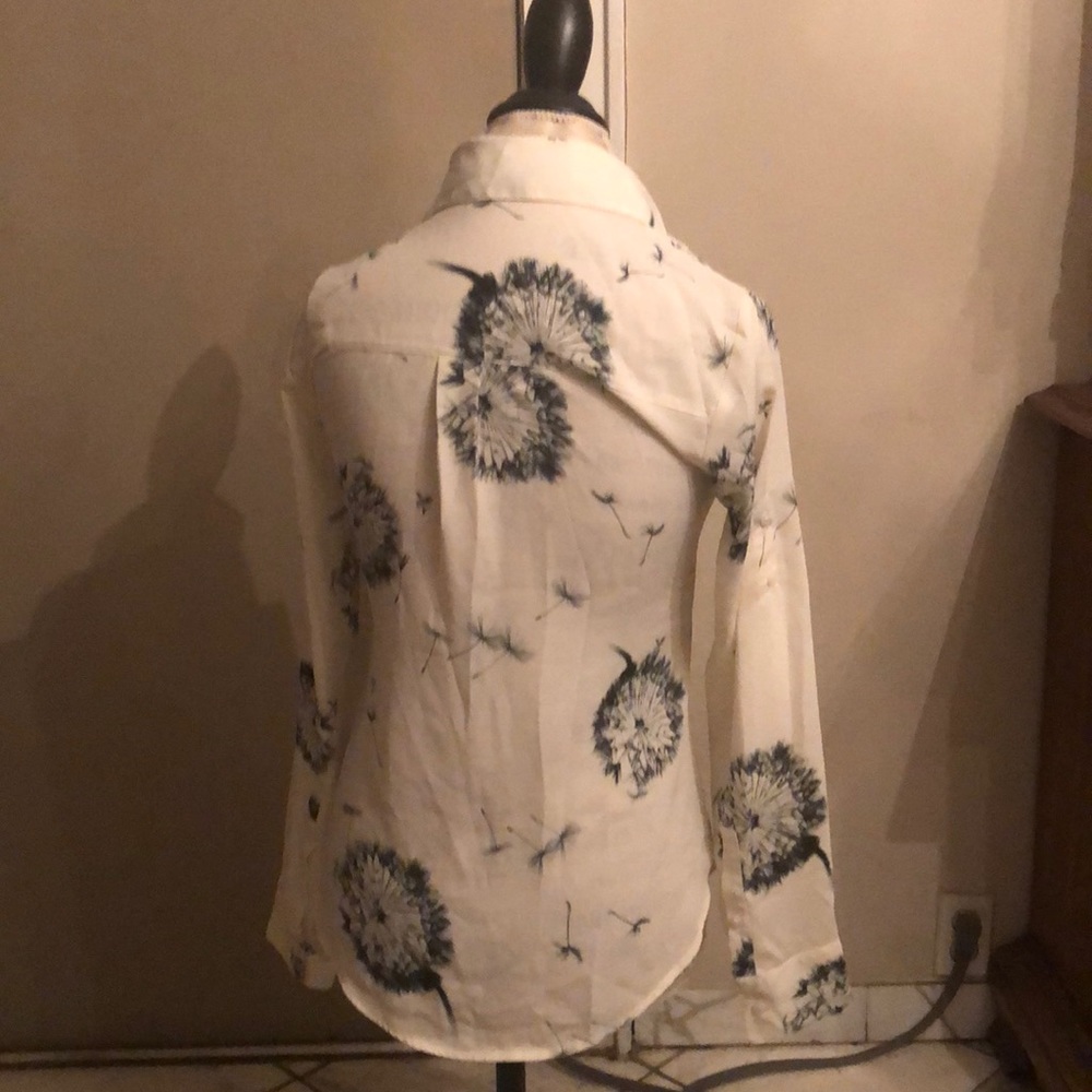 Express Blouse - Picture 2 of 4